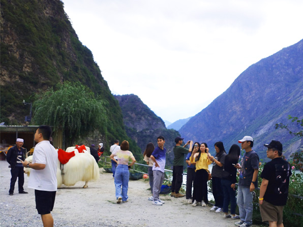 Staff Trip -SIchuan 2023